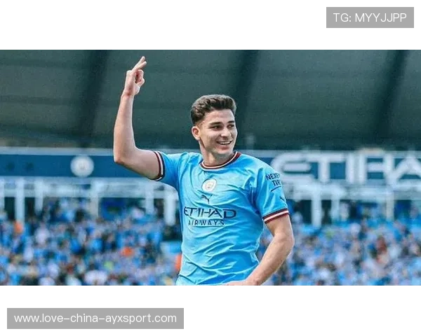 曼城阿尔瓦雷斯前插速度极快